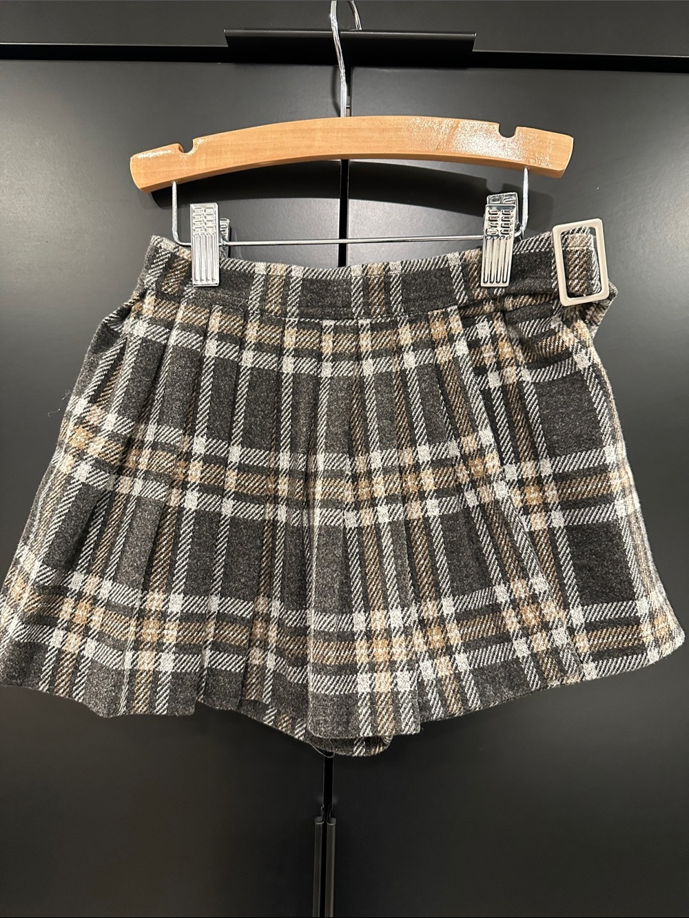 Hannah Banana Girls Charcoal Plaid Pleated Skort Side Buckle Size‎ 4 A24385 NWT